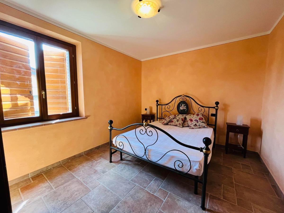 Il Borgo Fra I Laghi Vila Monzambano Exterior foto