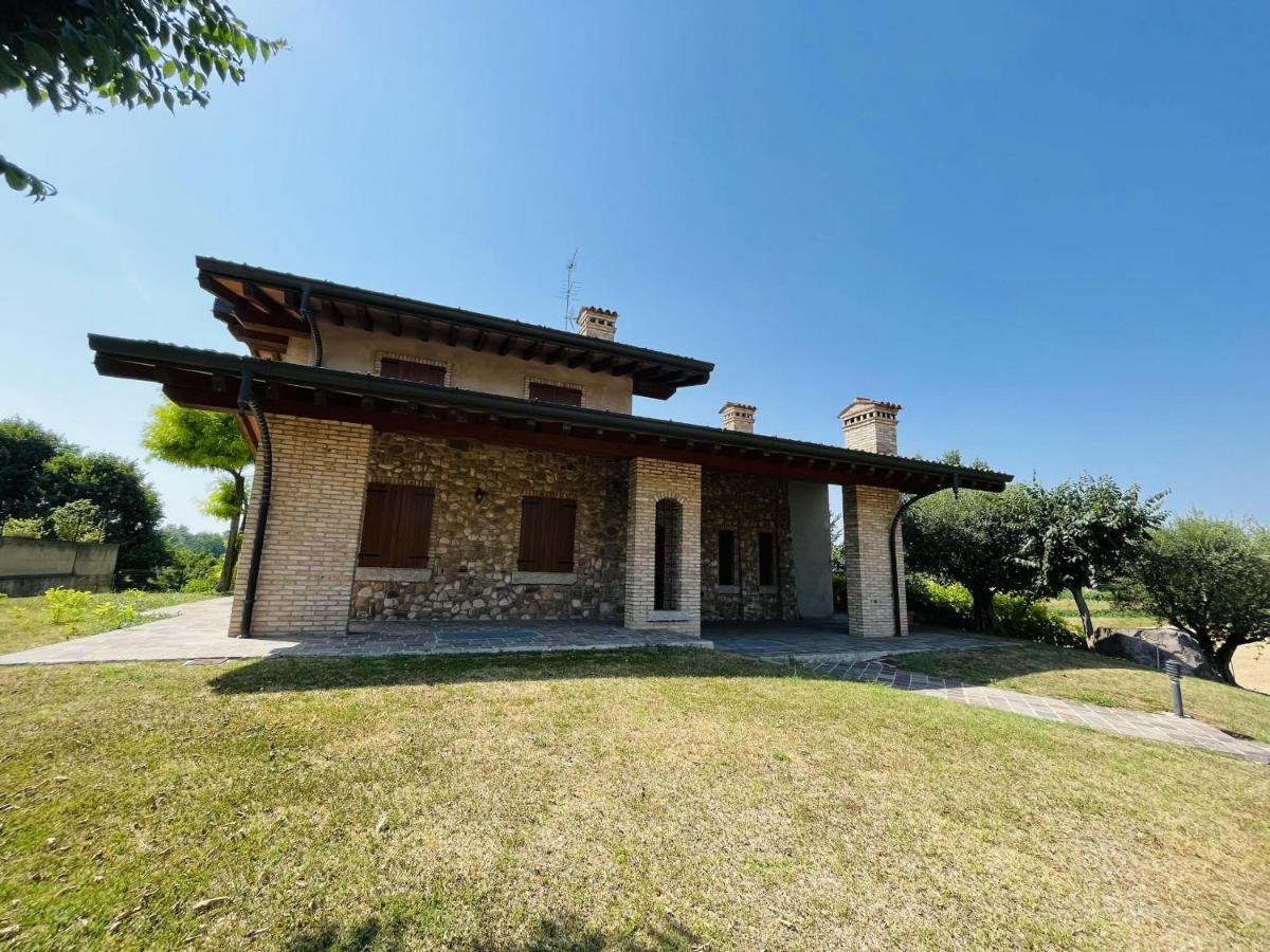 Il Borgo Fra I Laghi Vila Monzambano Exterior foto
